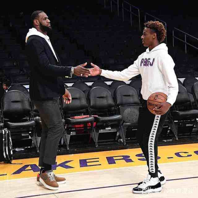 结构性调整 结构性调整